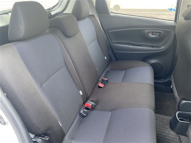Toyota VITZ 2018-08 6201-13