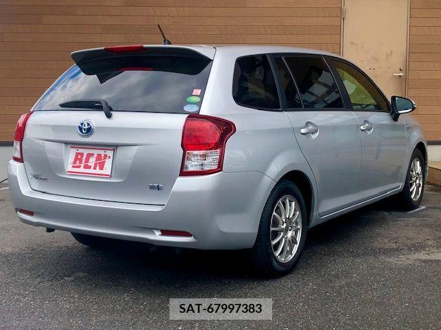 Toyota COROLLA FIELDER 2013-10 382077-2