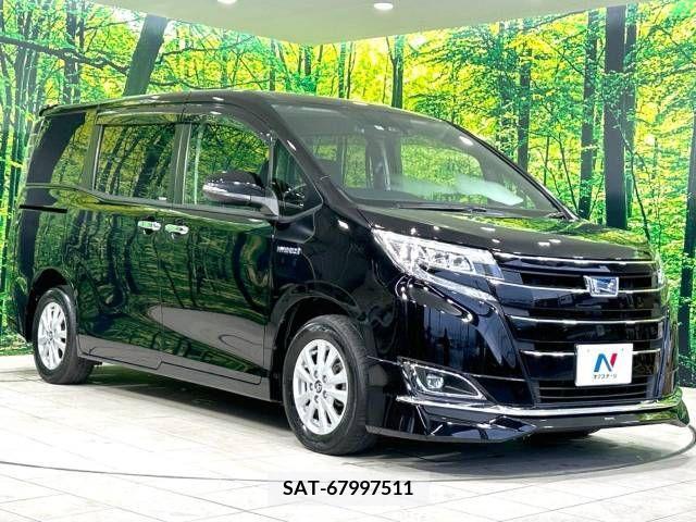 Toyota NOAH HYBRID 2017-08 365180-2