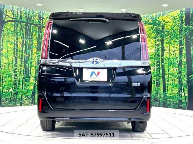 Toyota NOAH HYBRID 2017-08 365180-16