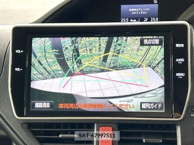 Toyota NOAH HYBRID 2017-08 365180-6