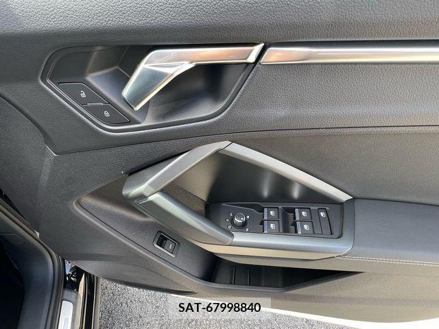 Audi Q3 2022-03 356592-12