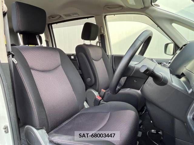 Nissan SERENA 2012-06 324915-8
