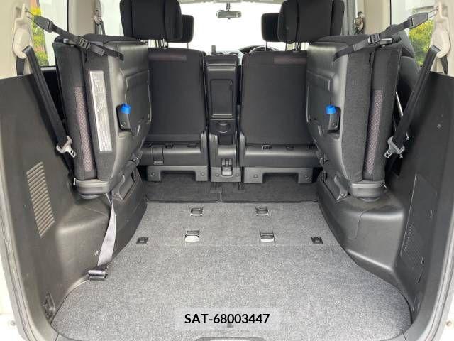 Nissan SERENA 2012-06 324915-11