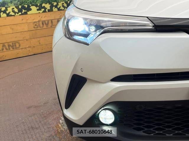 Toyota C-HR 2017-02 338350-12