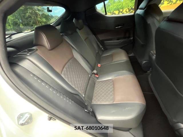 Toyota C-HR 2017-02 338350-9