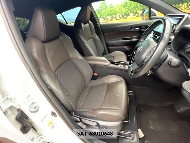 Toyota C-HR 2017-02 338350-8