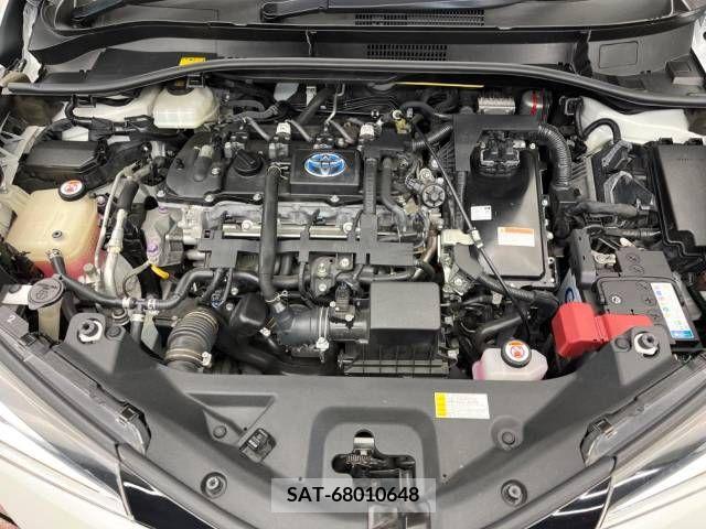 Toyota C-HR 2017-02 338350-18