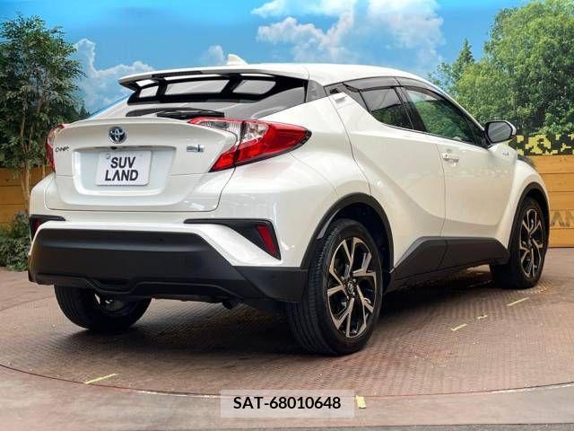 Toyota C-HR 2017-02 338350-17