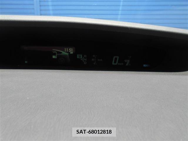 Toyota PRIUS 2012-10 327355-13