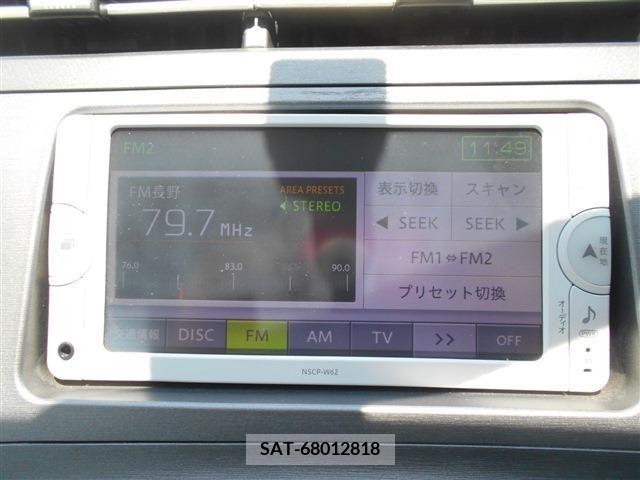 Toyota PRIUS 2012-10 327355-11