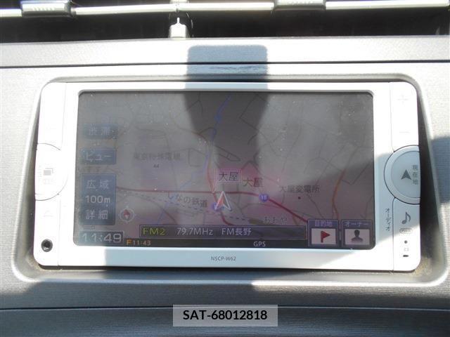 Toyota PRIUS 2012-10 327355-10