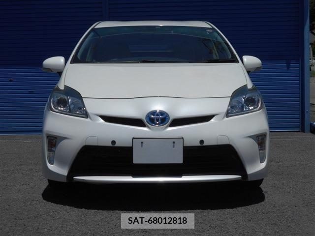 Toyota PRIUS 2012-10 327355-1