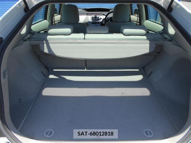 Toyota PRIUS 2012-10 327355-23