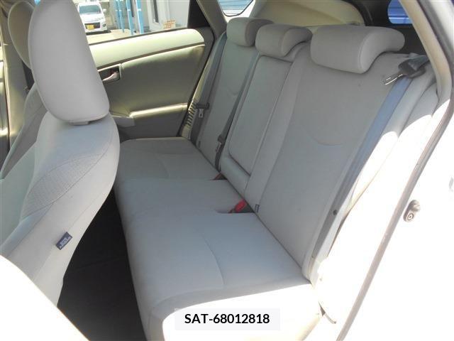 Toyota PRIUS 2012-10 327355-22