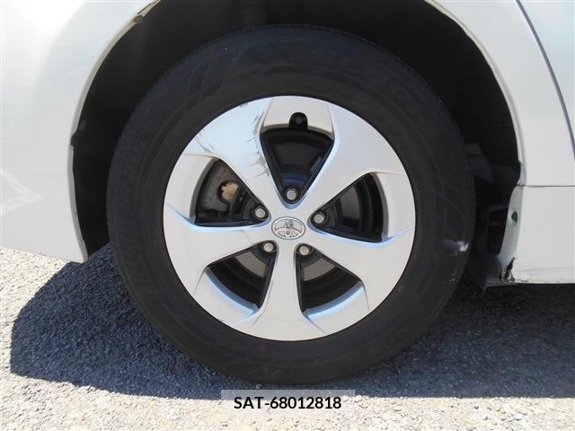 Toyota PRIUS 2012-10 327355-28