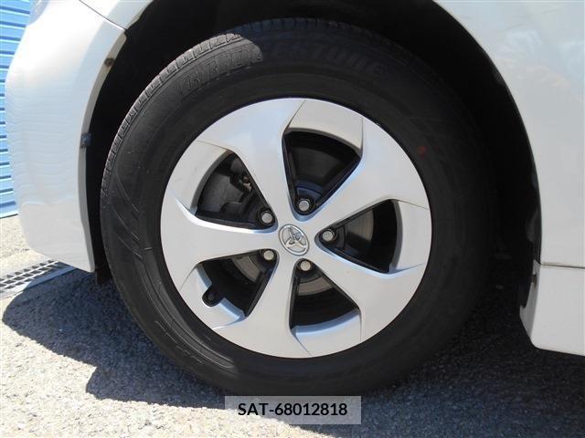 Toyota PRIUS 2012-10 327355-27
