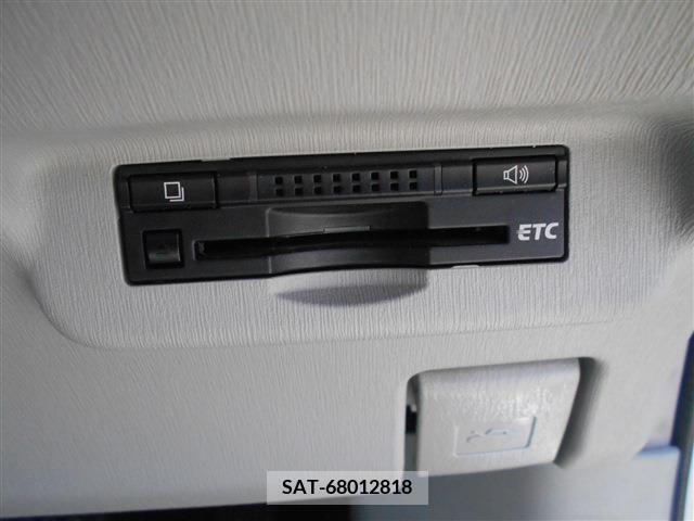 Toyota PRIUS 2012-10 327355-15