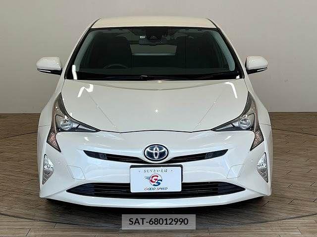 Toyota PRIUS 2017-10 366367-11