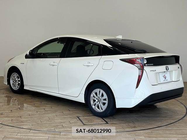 Toyota PRIUS 2017-10 366367-14
