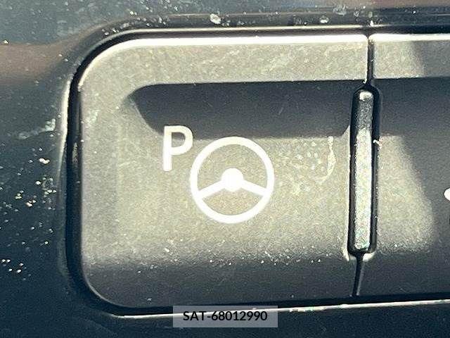 Toyota PRIUS 2017-10 366367-5