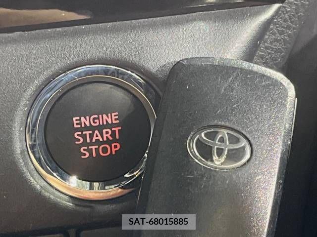 Toyota VOXY 2019-06 370468-6
