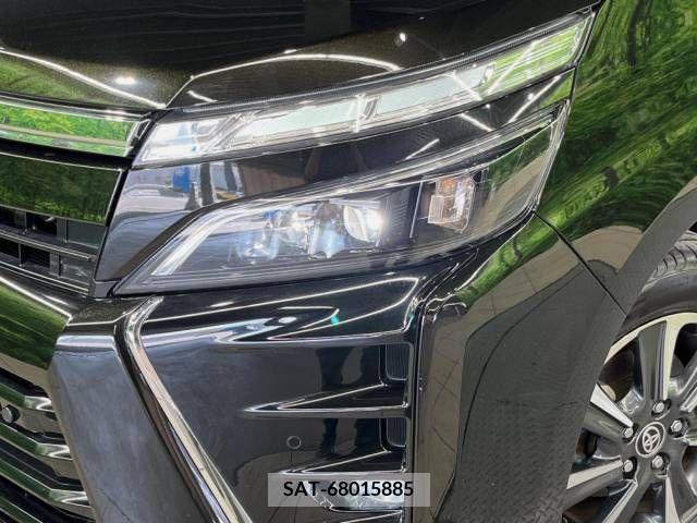 Toyota VOXY 2019-06 370468-13