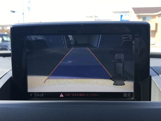 Audi Q3 2018-12 16630-13