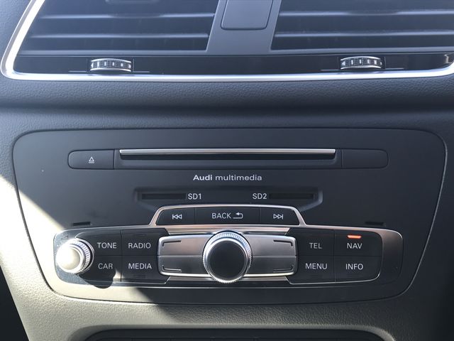 Audi Q3 2018-12 16630-14