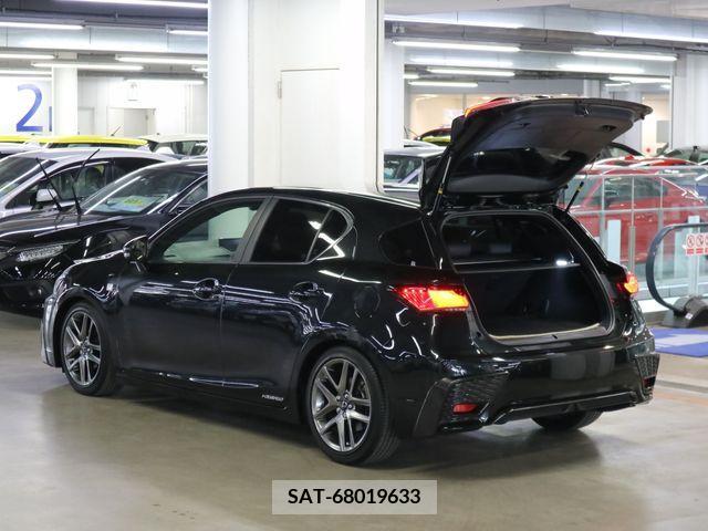 Lexus CT 2019-07 362721-15