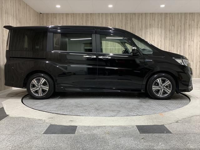 Honda e 2018-12 193646-3
