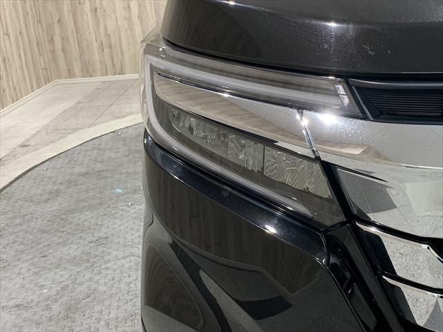 Honda e 2018-12 193646-9