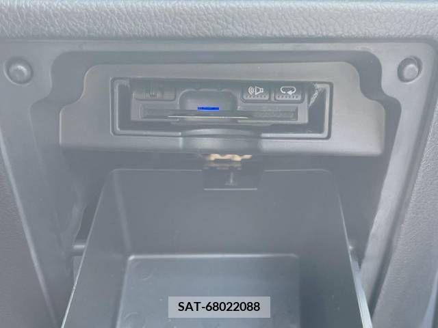 Toyota VOXY 2012-11 253823-6
