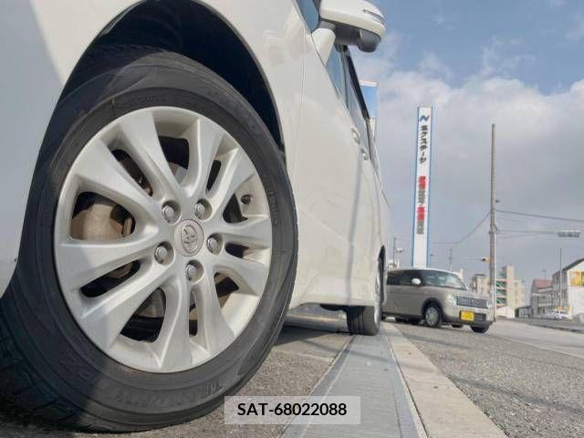 Toyota VOXY 2012-11 253823-14