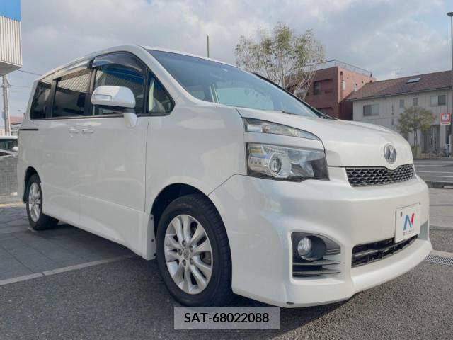 Toyota VOXY 2012-11 253823-19