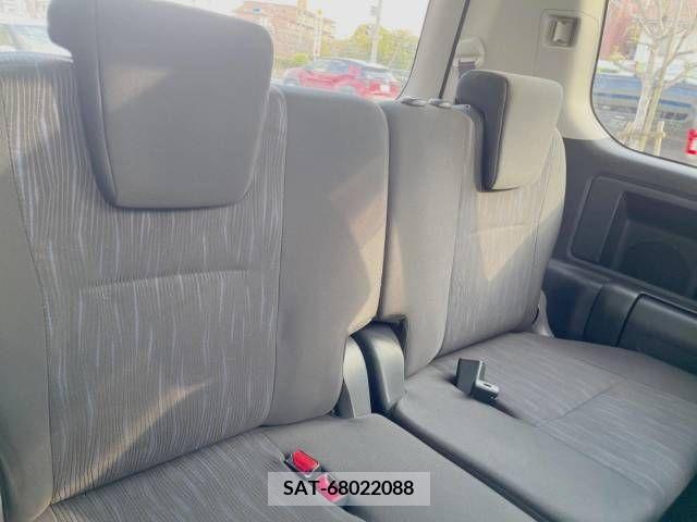 Toyota VOXY 2012-11 253823-12