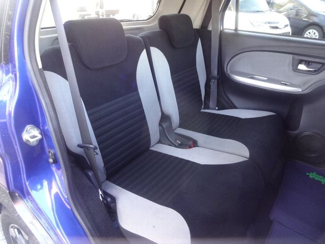 Daihatsu CAST 2016-02 28918-7