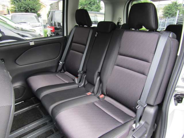 Nissan SERENA 2018-02 20638-9