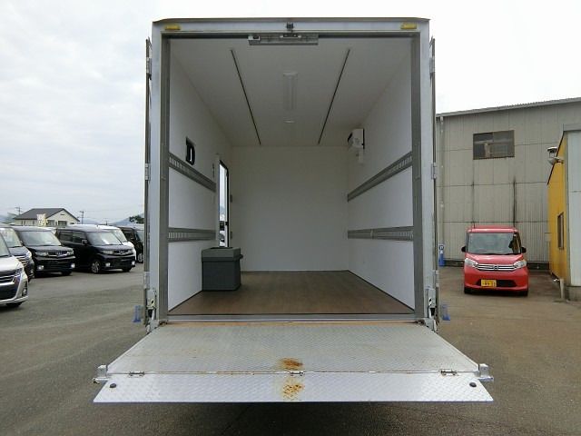 Toyota DYNA TRUCK 2013-02 15037-14