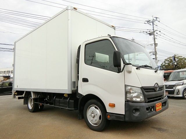 Toyota DYNA TRUCK 2013-02 15037-5