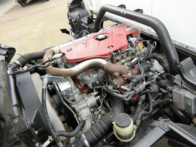 Toyota DYNA TRUCK 2013-02 15037-3