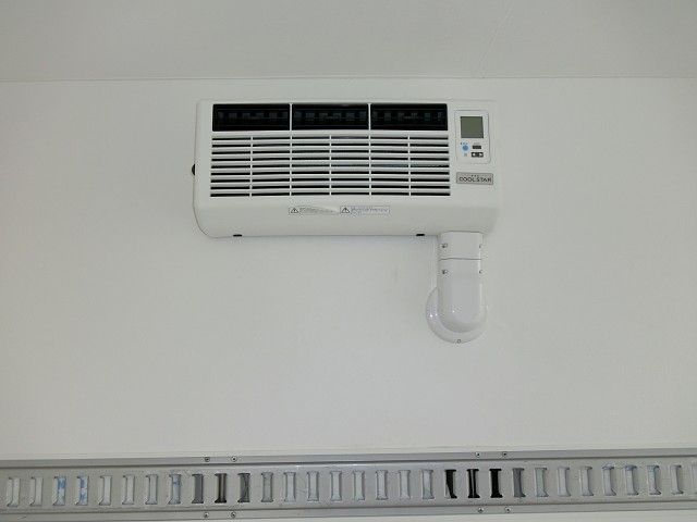 Toyota DYNA TRUCK 2013-02 15037-24