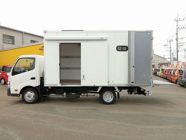 Toyota DYNA TRUCK 2013-02 15037-19