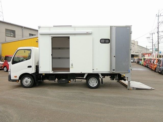 Toyota DYNA TRUCK 2013-02 15037-20