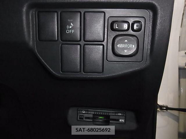 Toyota PRIUS 2013-07 366545-20