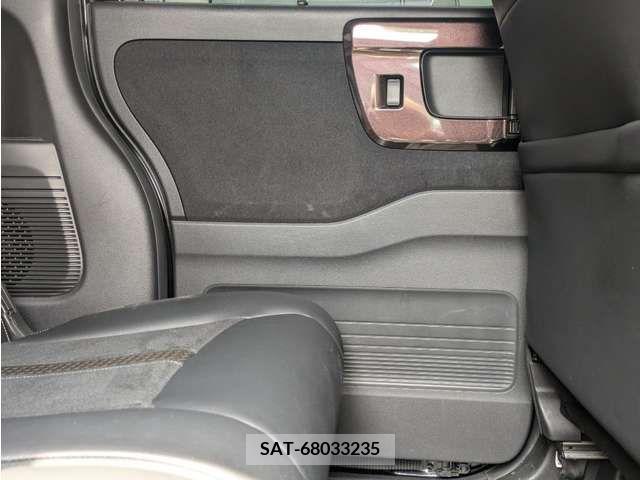 Honda N BOX CUSTOM 2018-03 347398-9