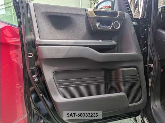 Honda N BOX CUSTOM 2018-03 347398-7