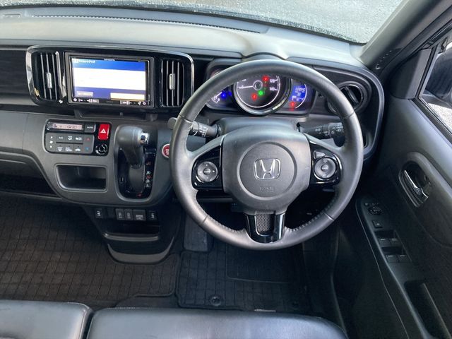 Honda N-ONE 2018-10 196234-7