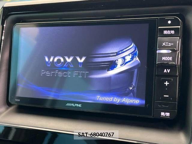 Toyota VOXY 2019-05 219385-2