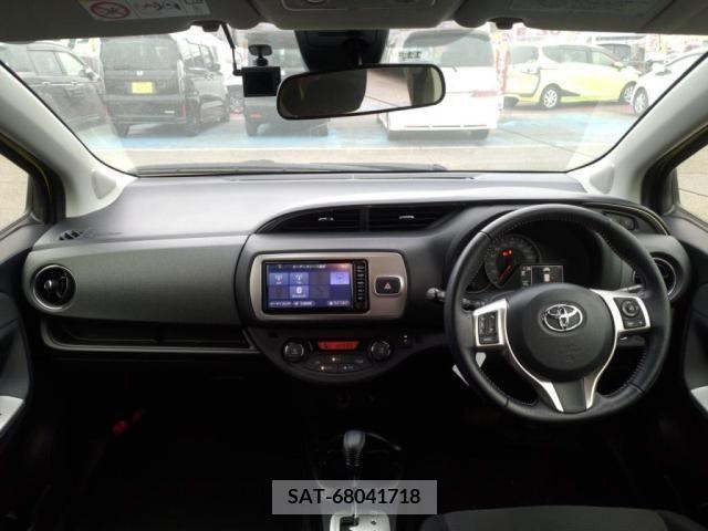 Toyota VITZ 2016-11 251705-2